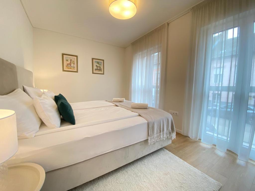 Cosy Inner City Getaway Bestern Szeged Esterno foto